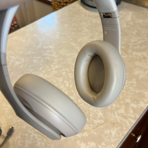 Beats Studio Pro - Picture 5 of 8